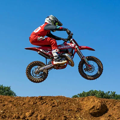 「1月15日」最高速度22.6M/S，2025年Karing免费节点每天更新免费节点订阅链接